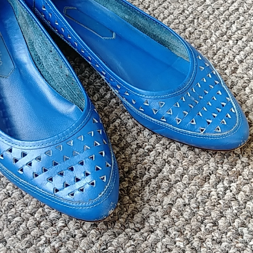 Calico blue flats